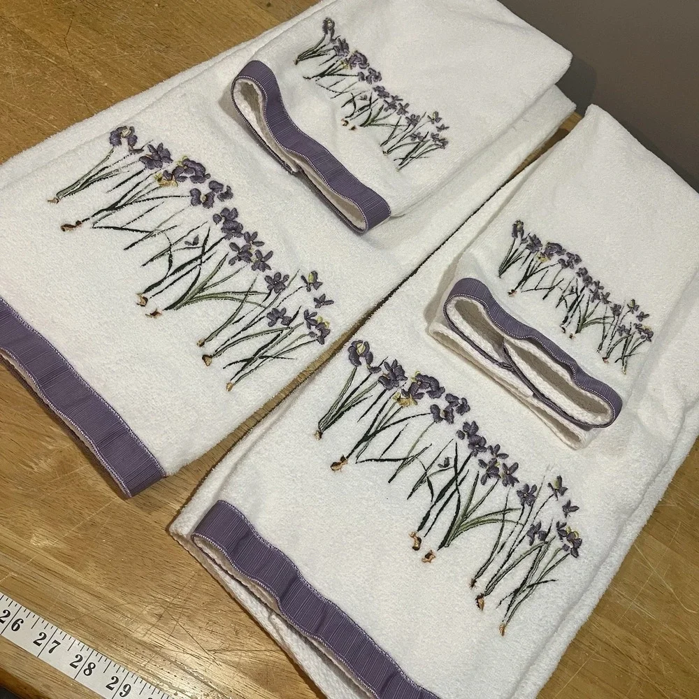 Lauren Alexander Bath Towels Embroidered Lily Flower Purple Hand Set Of 4 Vtg‎